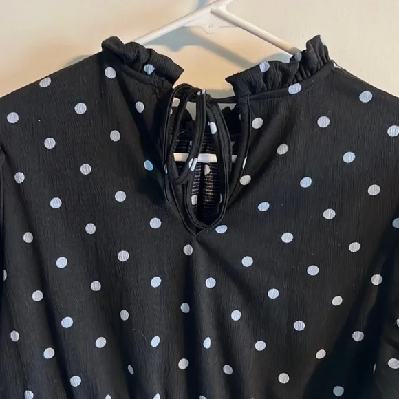 Who What Wear blouse medium - Picture 3 of 4